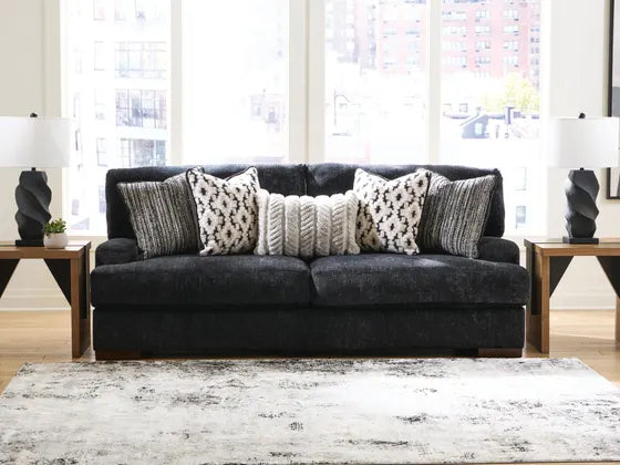 Whitmore Manor Sofa/Love