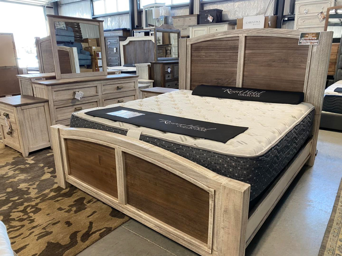 Urban Decor Warehouse — Urban Decor Warehouse