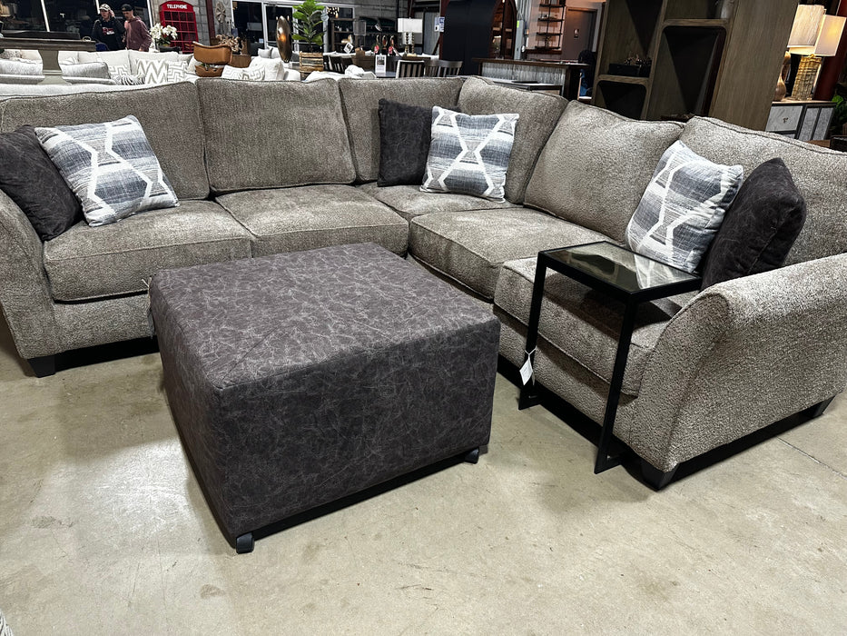 Kimberly 2pc Sectional
