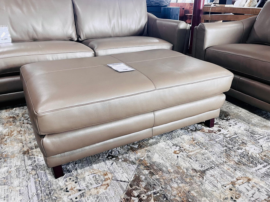 Garth Leather Collection