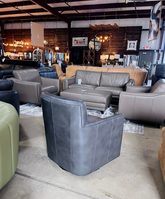 Aladino Leather Chair