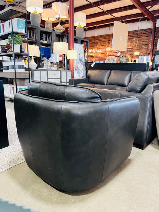Cohiba Leather Chair