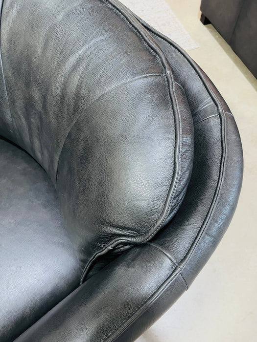 Cohiba Leather Chair