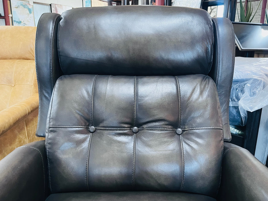 Tuscano Pushback Leather Recliner