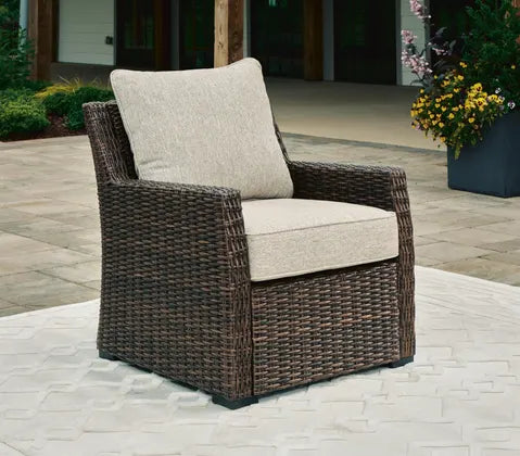 Brook Ranch Outdoor Dining Set