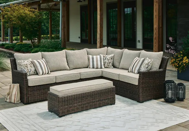Brook Ranch Outdoor Dining Set