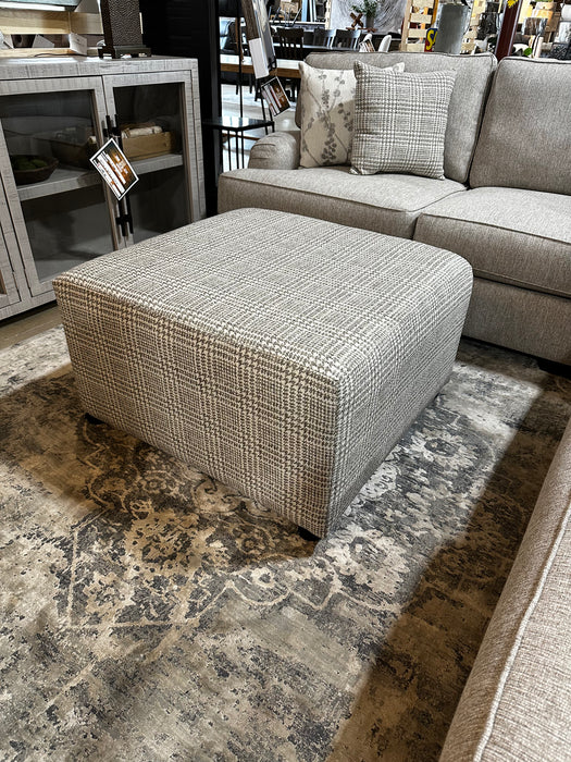 Glenplaid Berber Ottoman