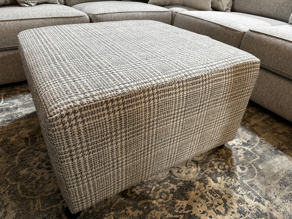 Glenplaid Berber Ottoman
