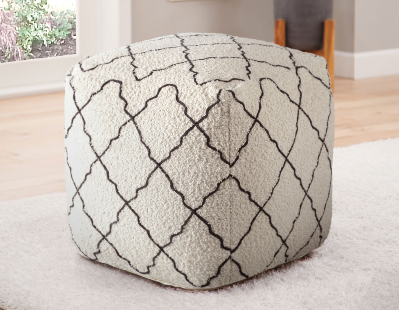 Rugs & Pillows