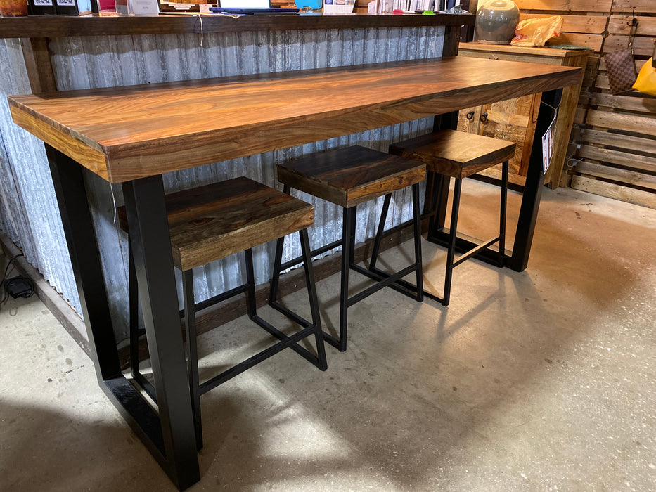 Console bar with 3/stools