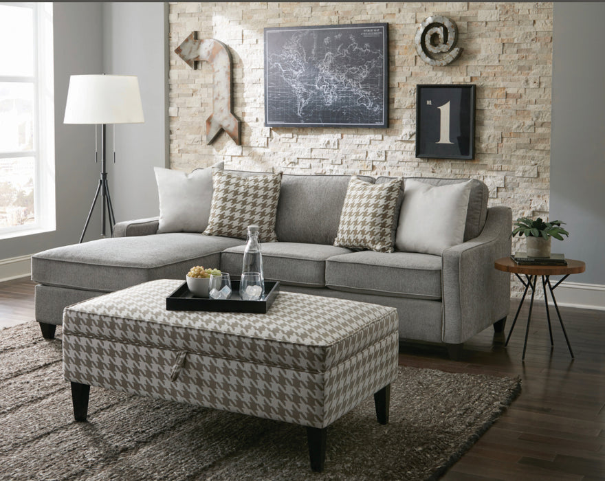 McLoughlin Sectional w/ Reversible Chaise